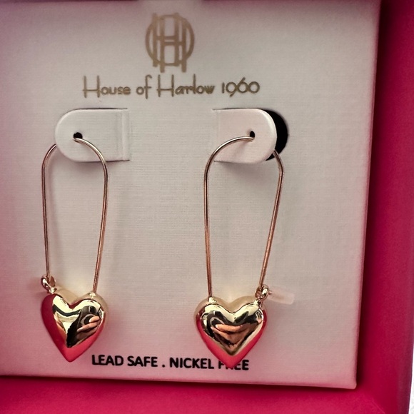 House of Harlow 1960 Jewelry - HOUSE of Harlow 1960 Gold Tone Heart Safety Pin Earrings - Lightw…